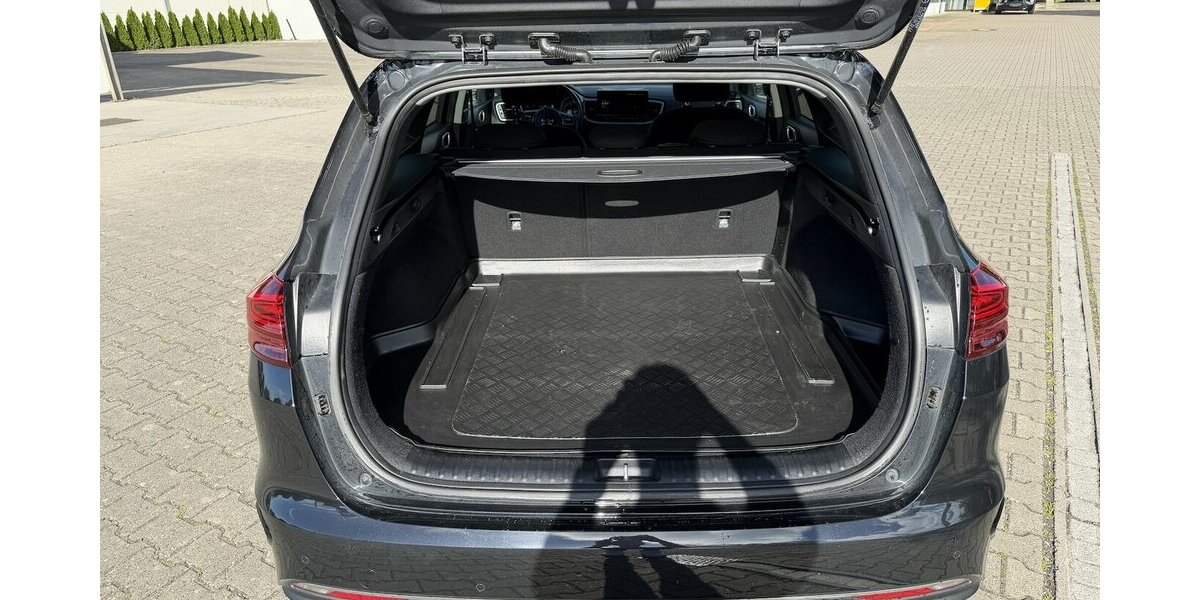 Kia cee´d Sportswagon Vision 1.5 T-GDI / SitzH 38.200 km 19.990 &euro; Donauwörth 86609