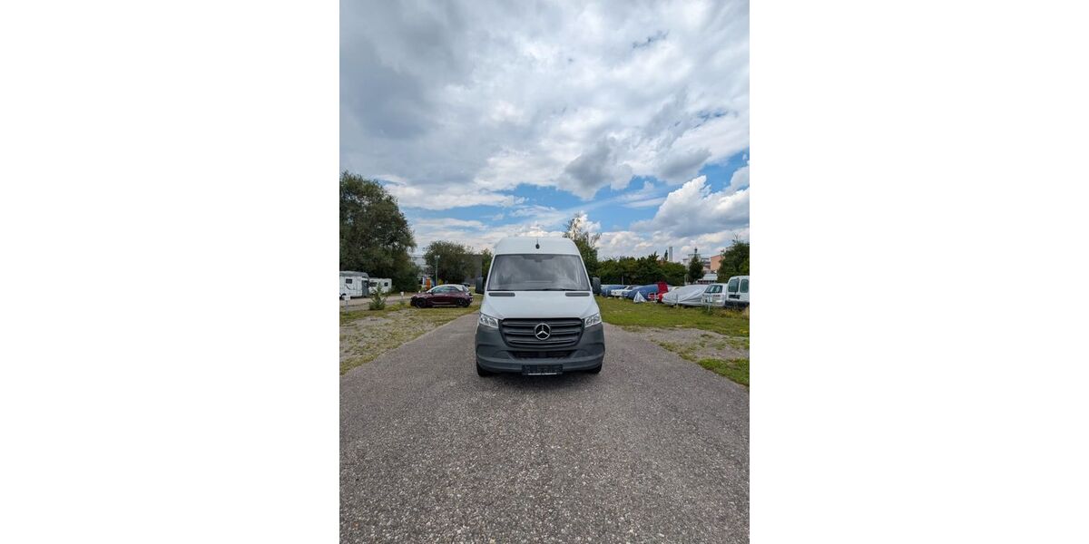Mercedes-Benz Sprinter 150.694 km 20.000 &euro; Unterföhring 85774