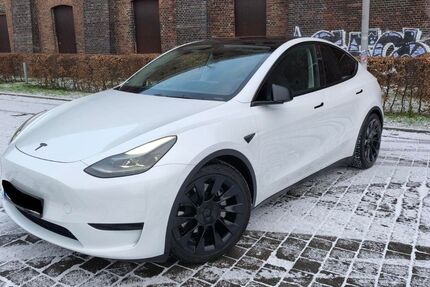 Tesla Model Y 34.850 km 35.850 &euro; Bochum 44892