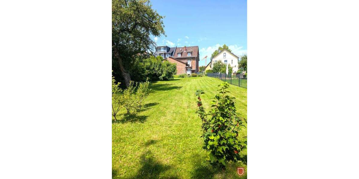 3-Familienhaus mit großem Garten zentral in Vellmar 9 zimmer