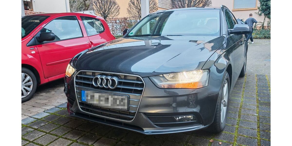 Audi A4 157.000 km 8.000 &euro; Emmendingen 79312