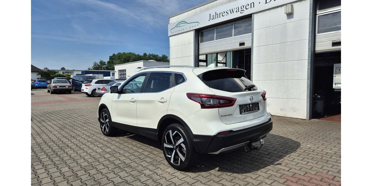 Nissan Qashqai Akari, Kamera, Android Auto, Panoramadach, 72.315 km 18.390 &euro; Rodgau 63110