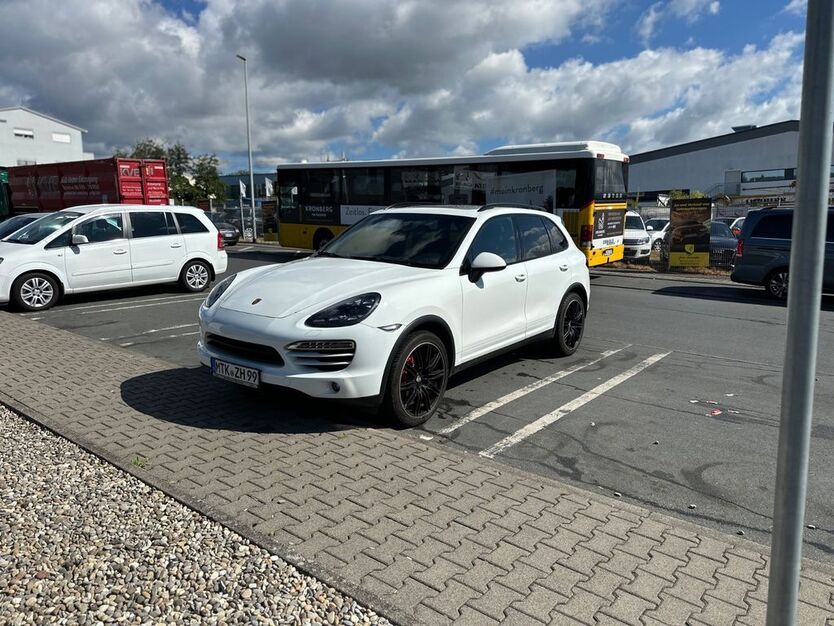 Porsche Cayenne 197.000 km 20.990 € Bad Soden am Taunus 65812