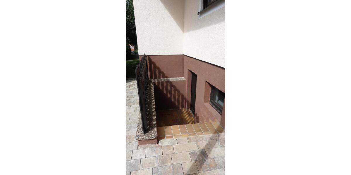 Wunderschönes, renoviertes Einfamilienhaus in Stadtrandlage 7 zimmer