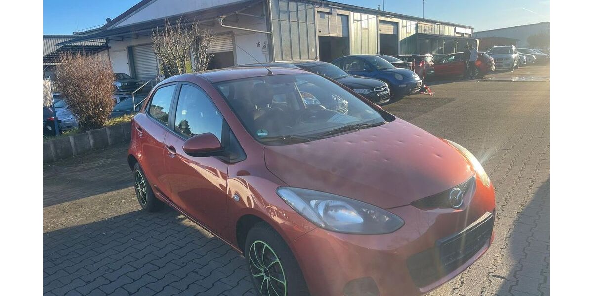 Mazda 2 186.000 km 999 &euro; Baindt- Schachen 88255