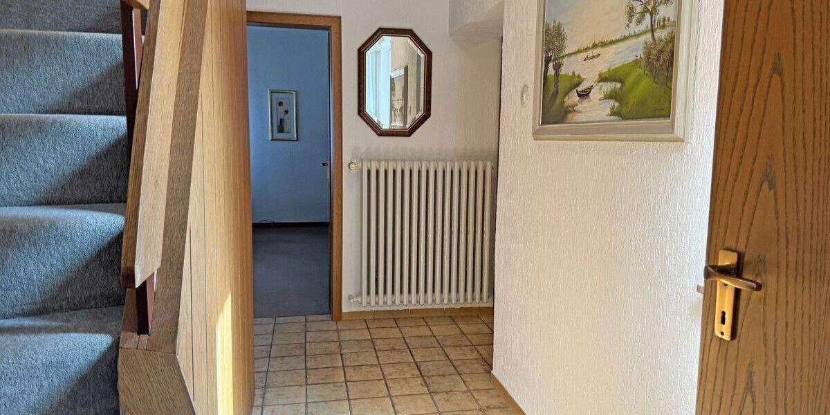 Einfamilienhaus Voerde Spellen - 5 Zimmer, 95 m&sup2;, 420.000&euro; | Angebot:24040118