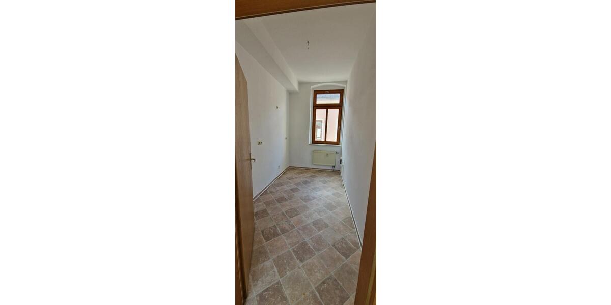 Etagenwohnung Lengenfeld - 3 Zimmer, 86 m&sup2;, 430&euro; | Angebot:25805326