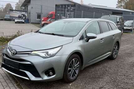 Toyota Avensis 288.455 km 9.490 &euro; Salzhausen 21376