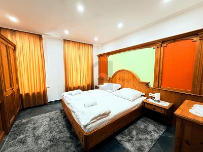11 WOHNEINHEITEN, TOP INVESTMENT MIT DENKMALSCHUTZ - Mehrfamilienhaus, Wohnhaus Kulmbach Blaich | Angebot:27289827