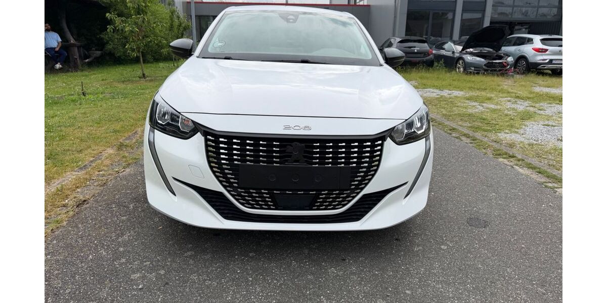 Peugeot 208 36.000 km 9.990 &euro; schafflund 24980