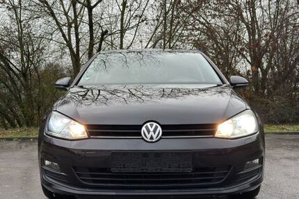 VW Golf 249.000 km 7.999 &euro; Mittelstreu 97640