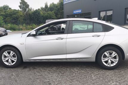Opel Insignia 18.609 km 15.200 &euro; Alsdorf (Nordrhein-Westfalen) 52477