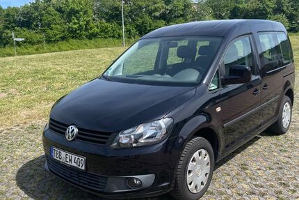 VW Caddy 151.500 km 7.400 &euro; Wertheim 97877