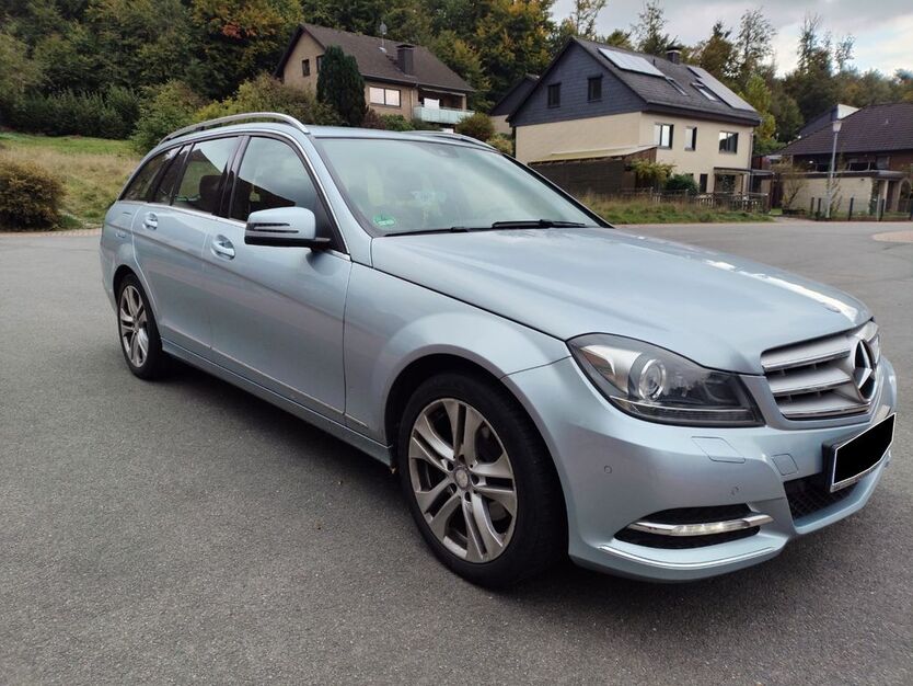 Mercedes-Benz C 220 198.648 km 10.900 € Dörentrup 32694