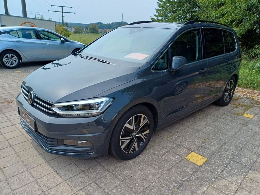 VW Touran 46.000 km 34.990 € Windsbach 91575