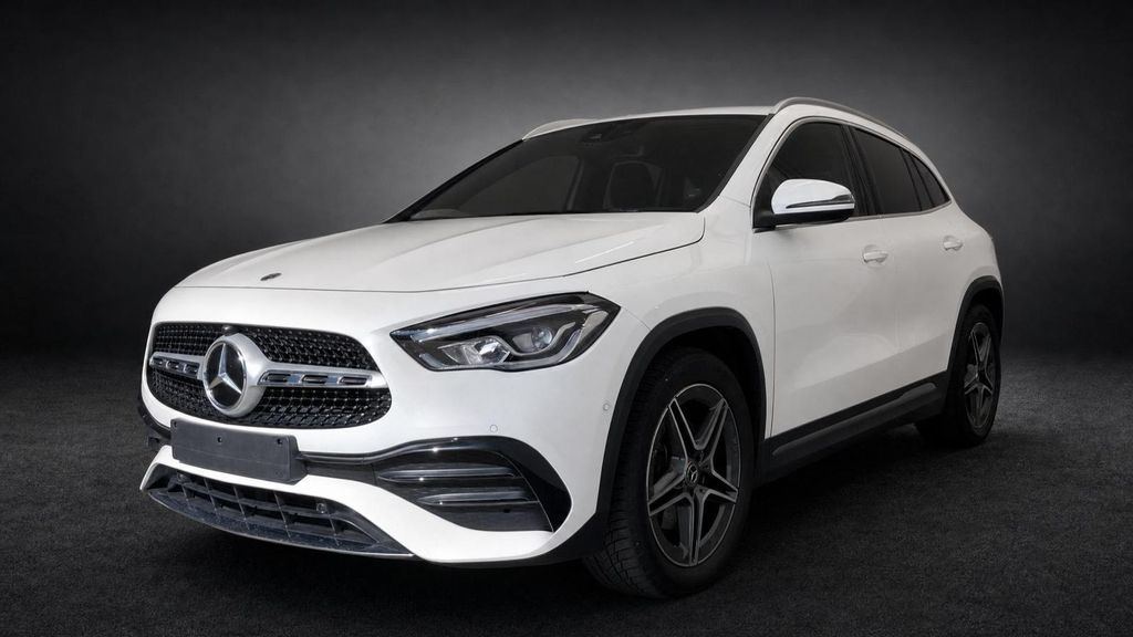 Mercedes-Benz GLA 200 26.858 km 33.700 &euro; Uhingen 73066