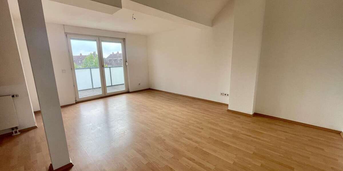 Etagenwohnung Rüsselsheim - 4 Zimmer, 103 m&sup2;, 1.155&euro; | Angebot:27151316