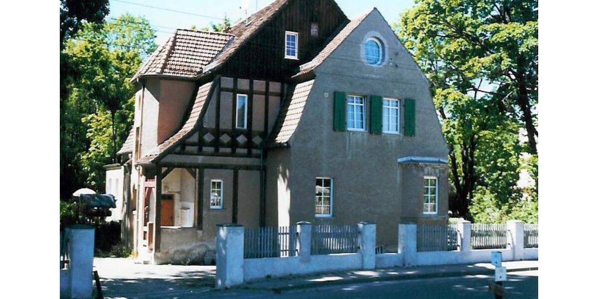 4RWg 86 qm 670 warm am hübschen Schloss Lieskau bei Spremberg 4 zimmer