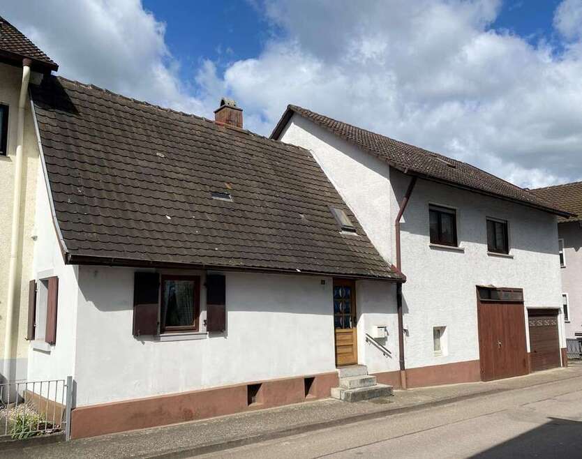 Haus zum Kaufen in Ötigheim 275.000 € 147.86 m²