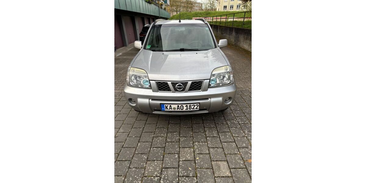Nissan X-Trail 112.000 km 2.980 &euro; Rheinstetten 76287