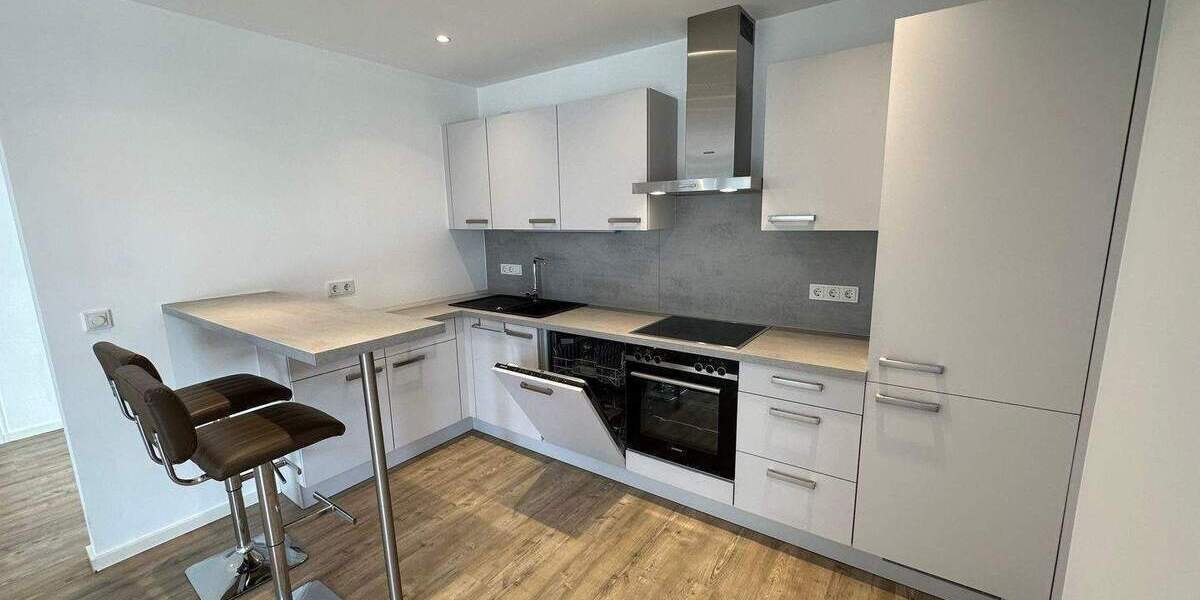 Etagenwohnung Trier Innenstadt - 2 Zimmer, 97 m&sup2;, 1.330&euro; | Angebot:26433525