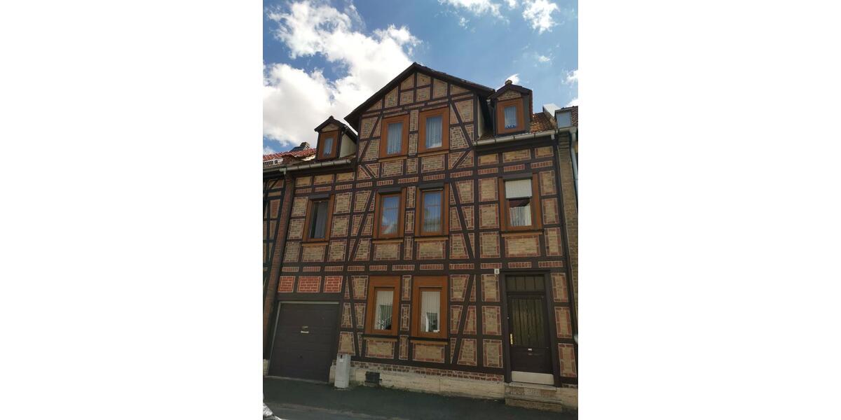 Reihenhaus Bad Langensalza - 5 Zimmer, 165 m&sup2;, 185.000&euro; | Angebot:27630301