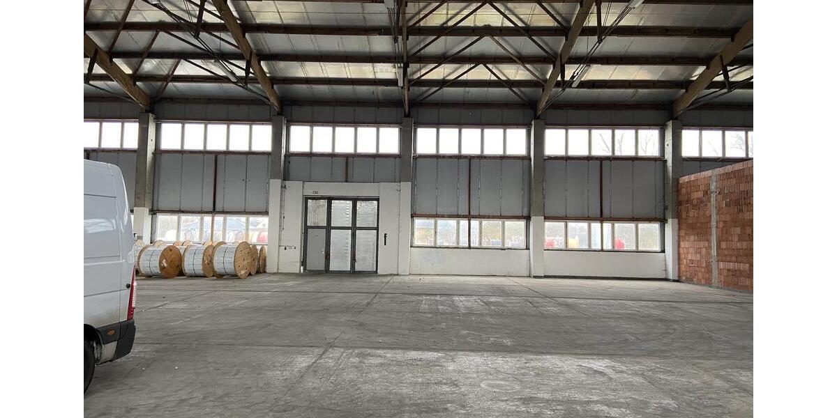 Lagerhalle 854m² mit Außenflächen im Gewerbegebiet in Anklam zimmer