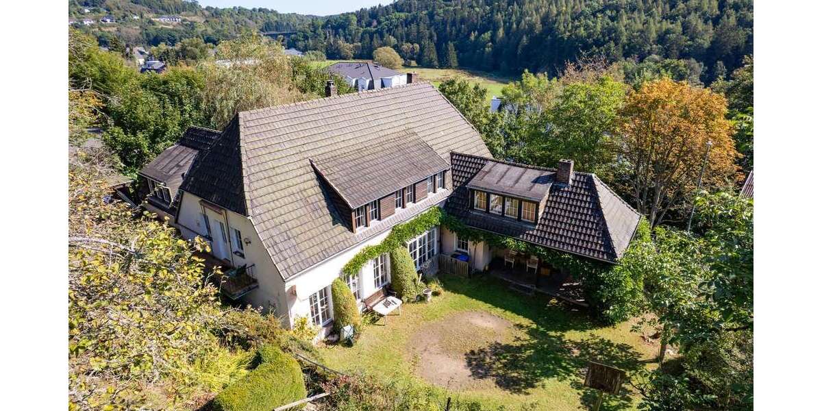 Haus zum Kaufen in Daun 349.000 € 375 m² 12 zimmer