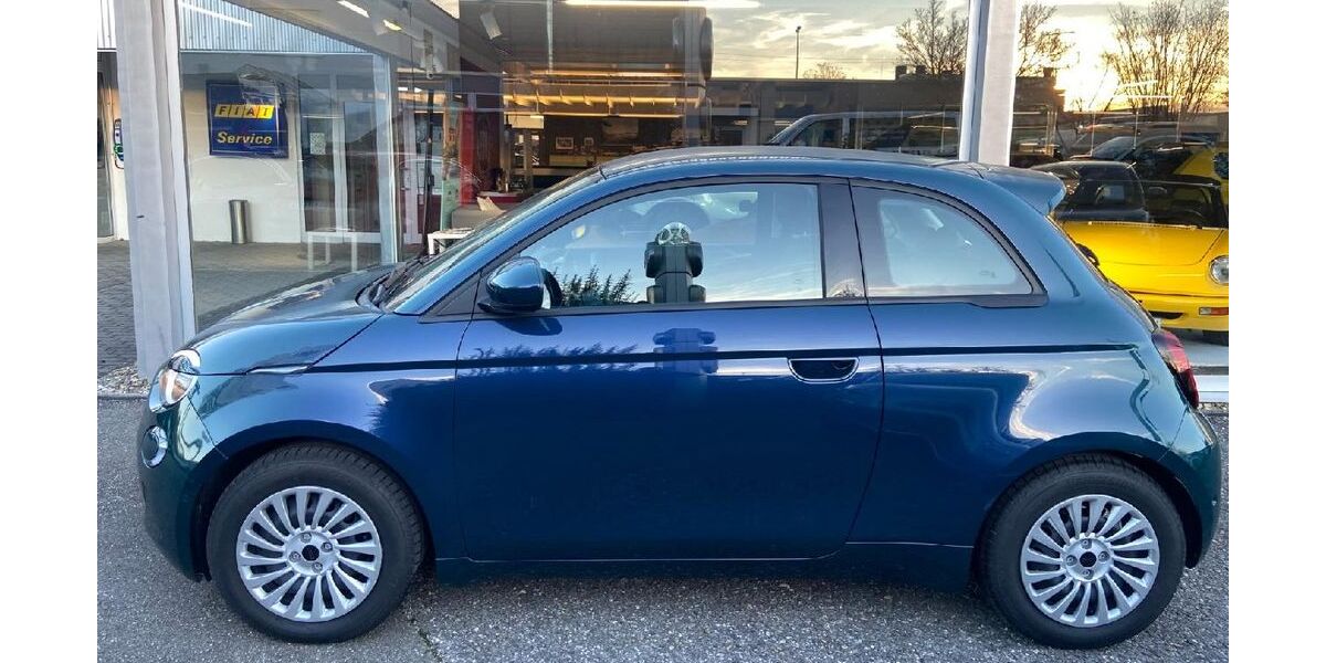 Fiat 500e 9.450 km 19.990 &euro; Asperg 71679