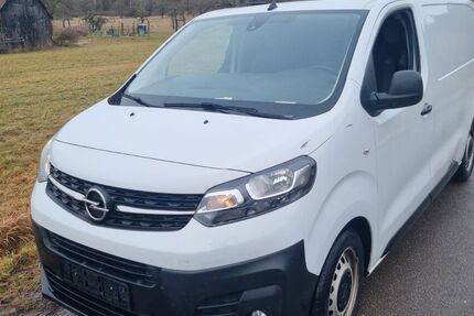 Opel Vivaro 111.000 km 8.211 &euro; Magstadt (in der Nähe von Stuttgart) 71106
