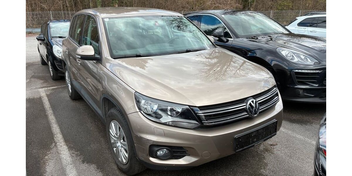 VW Tiguan 97.800 km 11.890 &euro; Raubling 83064