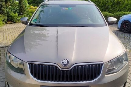 Skoda Octavia 240.000 km 7.900 &euro; Melle 49326