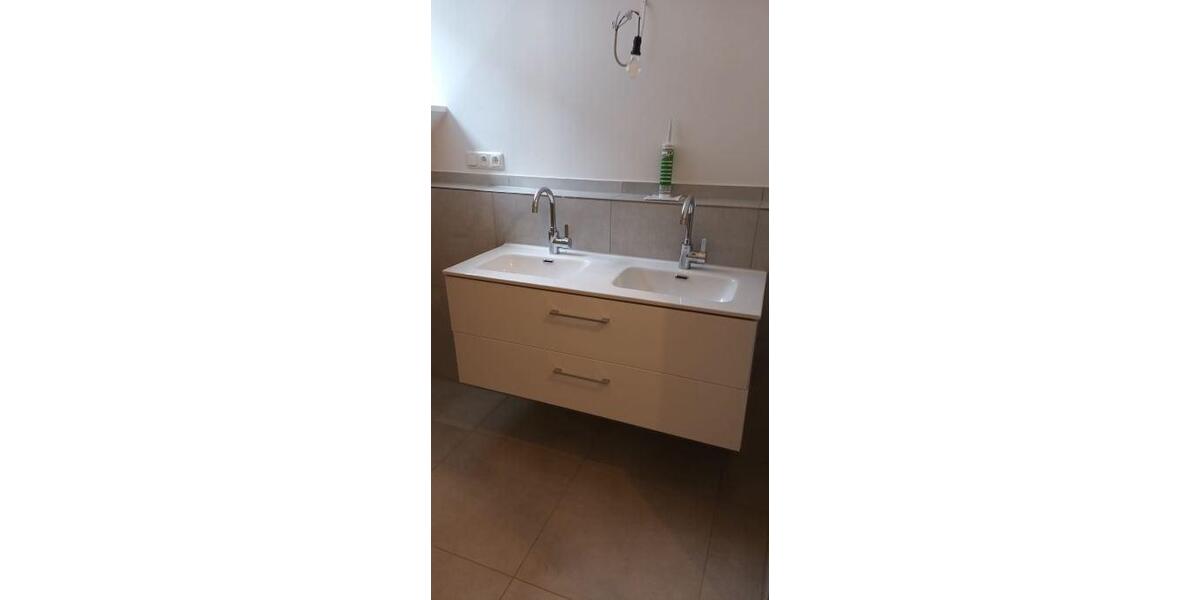 Dachgeschoßwohnung München Schwanthalerhöhe - 1 Zimmer, 100 m&sup2;, 750&euro; | Angebot:25959532