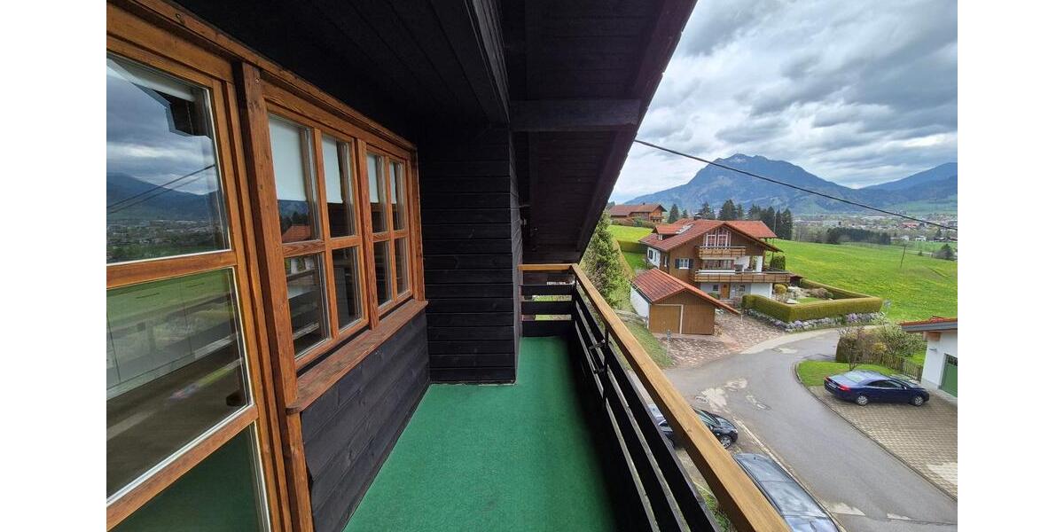 Dachgeschoßwohnung Sonthofen - 3 Zimmer, 85 m&sup2;, 975&euro; | Angebot:26261876