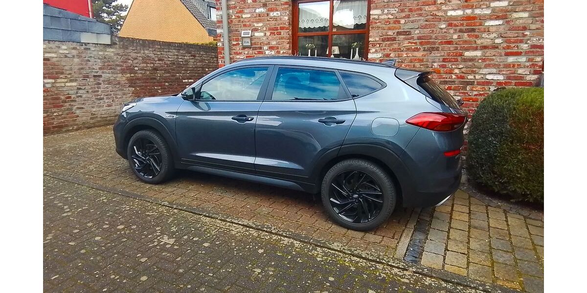 Hyundai TUCSON 86.000 km 21.950 &euro; Eschweiler 52249