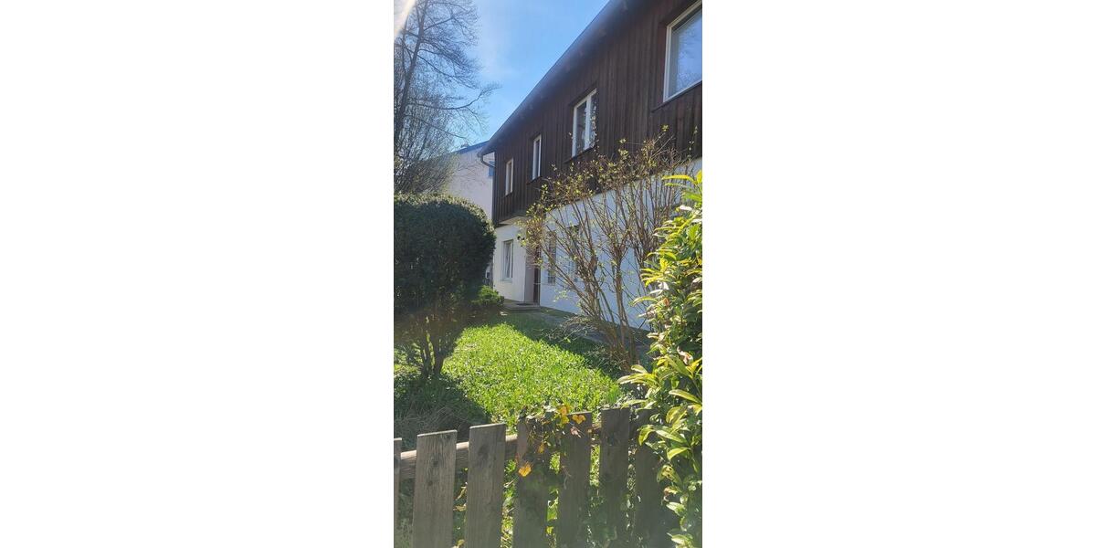 Etagenwohnung Geretsried - 3 Zimmer, 96 m&sup2;, 1.530&euro; | Angebot:26214250