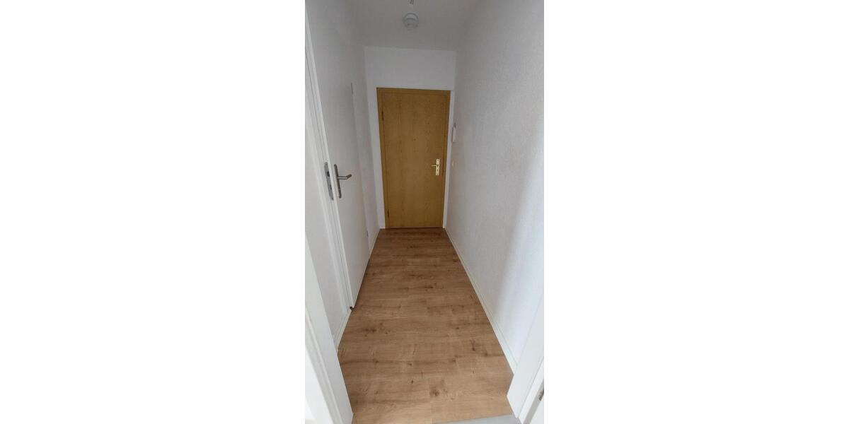 Etagenwohnung Bernsdorf - 1 Zimmer, 30 m&sup2;, 115&euro; | Angebot:23118134