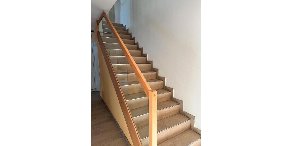 Reihenhaus Solingen Central - 4 Zimmer, 120 m&sup2;, 500.000&euro; | Angebot:24496789