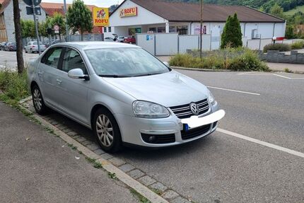 VW Jetta 130.000 km 3.599 &euro; Albstadt - Tailfingen 72461