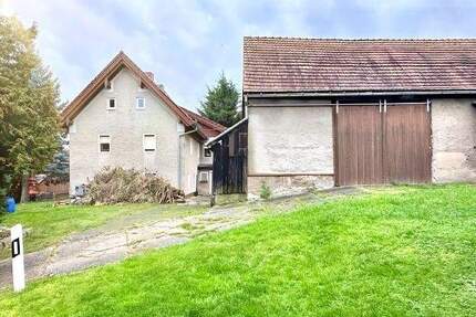 Zweifamilienhaus mit großer Scheune in bester Lage von Nossen 8 zimmer