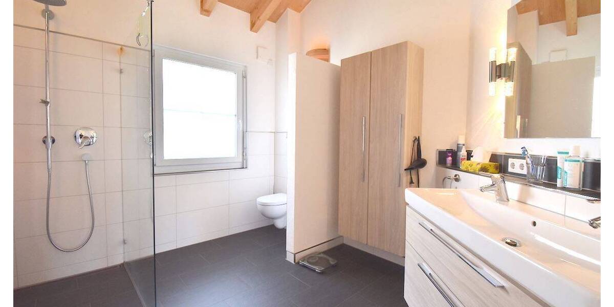 Mehrfamilienhaus, Wohnhaus Wutach Ewattingen - 4 Zimmer, 177 m&sup2;, 699.000&euro; | Angebot:25664595