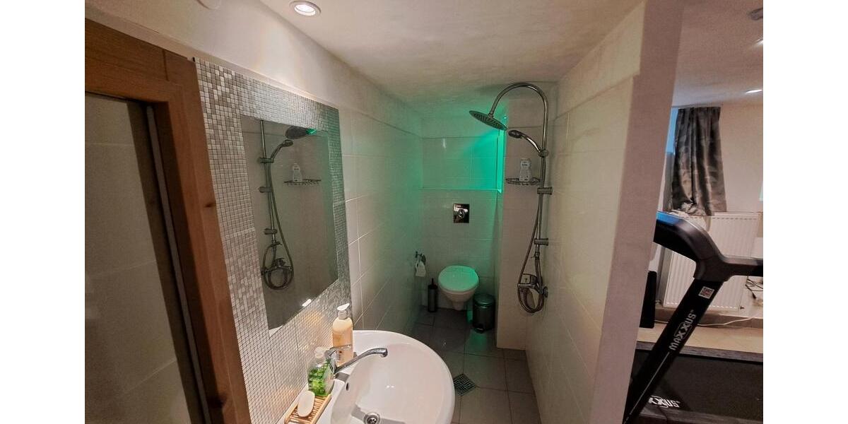 Reihenhaus Neunkirchen - 6 Zimmer, 145 m&sup2;, 235.000&euro; | Angebot:26716802