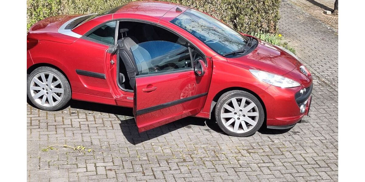 Peugeot 207 90.000 km 2.500 &euro; Büdingen 63654