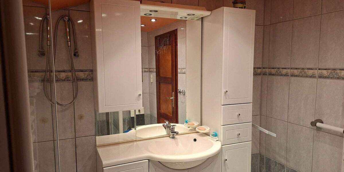 Doppelhaushälfte Halle (Saale) Dieselstraße - 7 Zimmer, 150 m&sup2;, 398.000&euro; | Angebot:25733955
