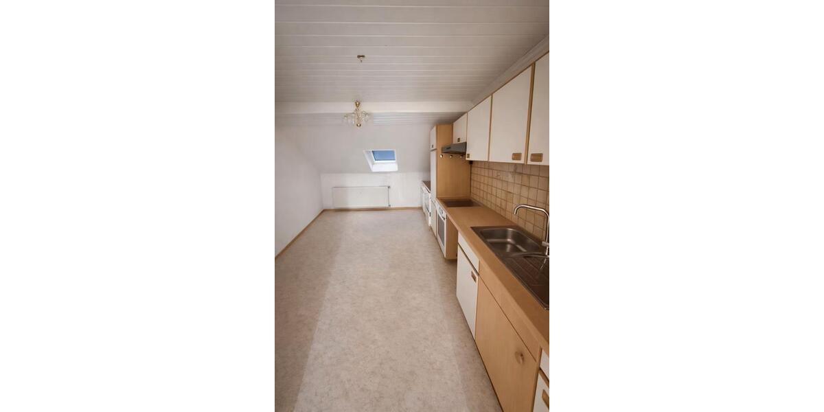 Dachgeschoßwohnung Hamm (Sieg) - 3 Zimmer, 120 m&sup2;, 600&euro; | Angebot:26621588