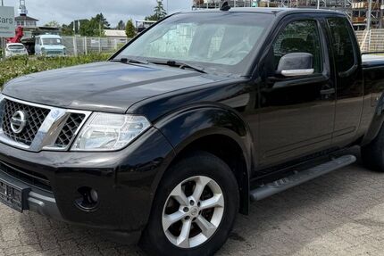 Nissan Navara 248.000 km 8.990 &euro; Schleswig 24837