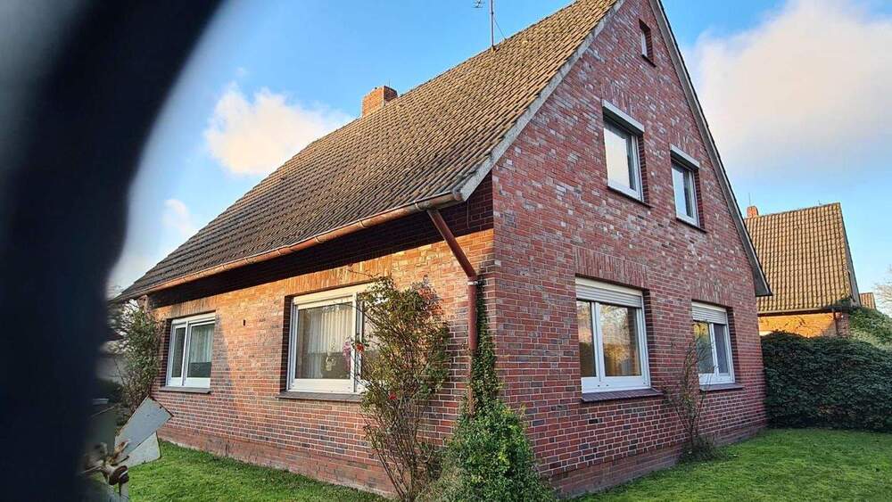 Mehrfamilienhaus, Wohnhaus Bockhorn - 6 Zimmer, 135 m&sup2;, 139.000&euro; | Angebot:23958551