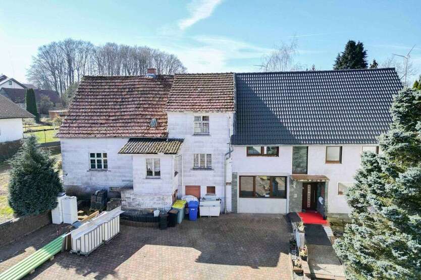 Haus zum Kaufen in Schlüchtern 249.000 € 120.23 m²