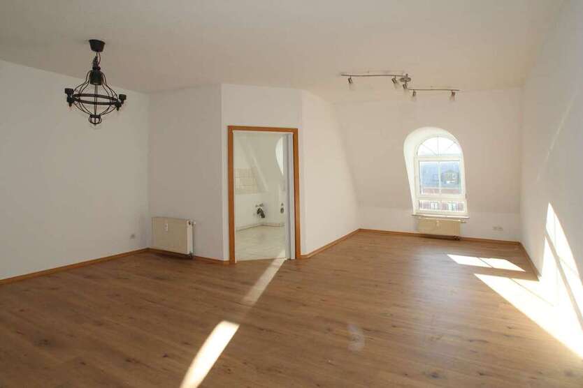 Wohnung zum Mieten in Chemnitz 300 € 60.53 m²