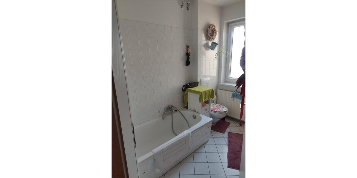Dachgeschoßwohnung Finsterwalde - 3 Zimmer, 81 m&sup2;, 500&euro; | Angebot:26336539